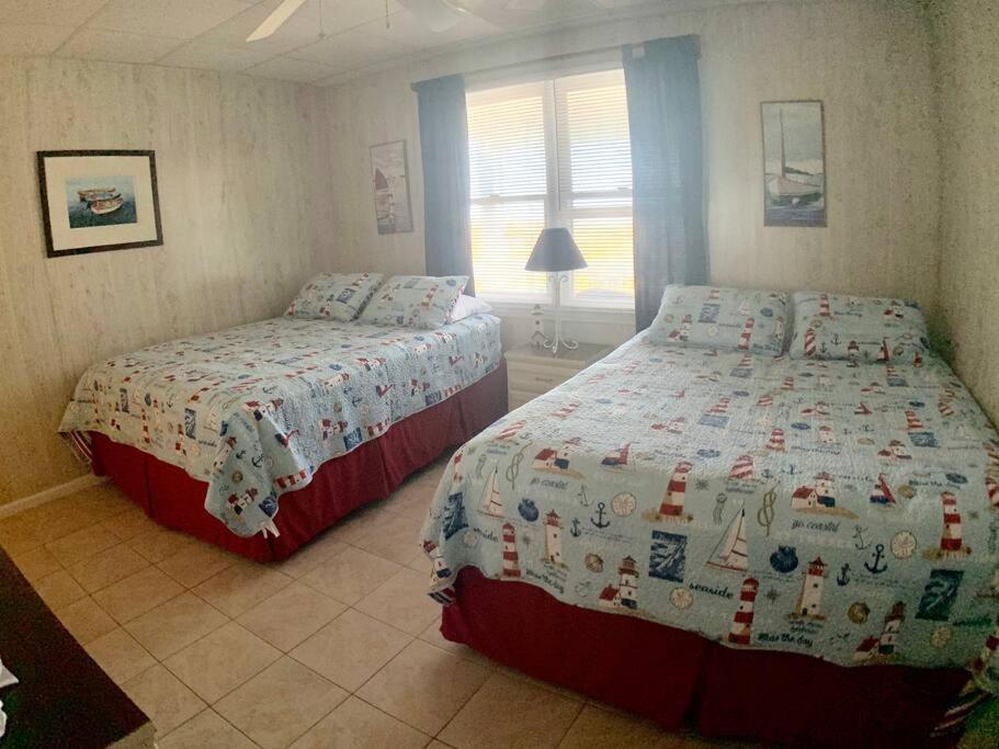Almost Heaven Oceanfront D 3 Bd/3b Free Wifi *