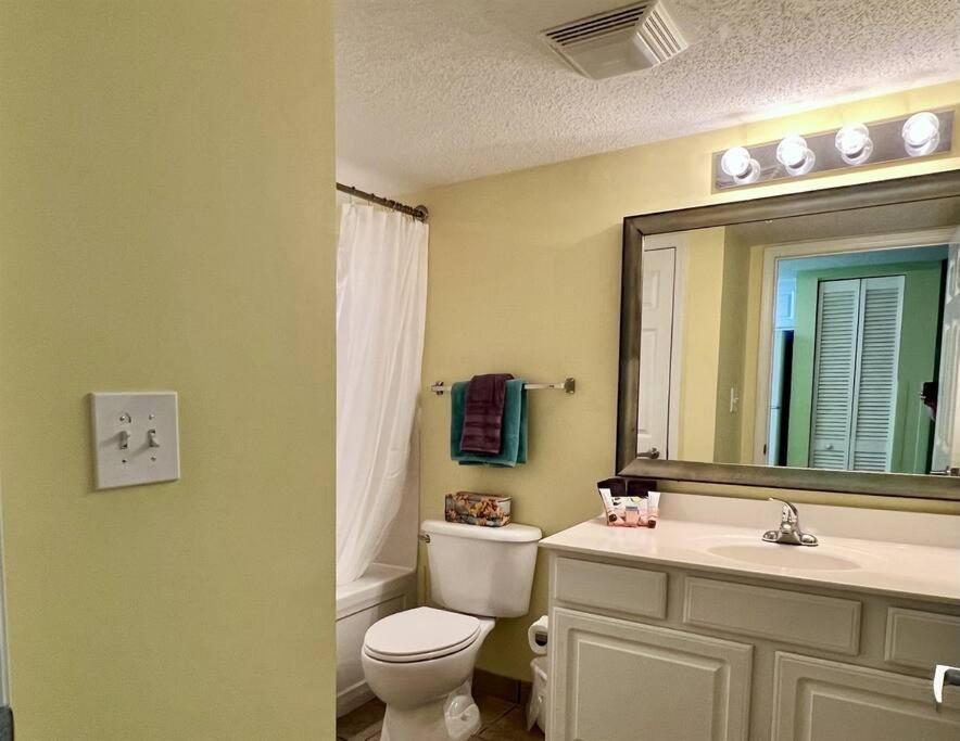 Apartment *oceanfront @ Paradise*queen Beds*pools Galore*r18 Myrtle Beach