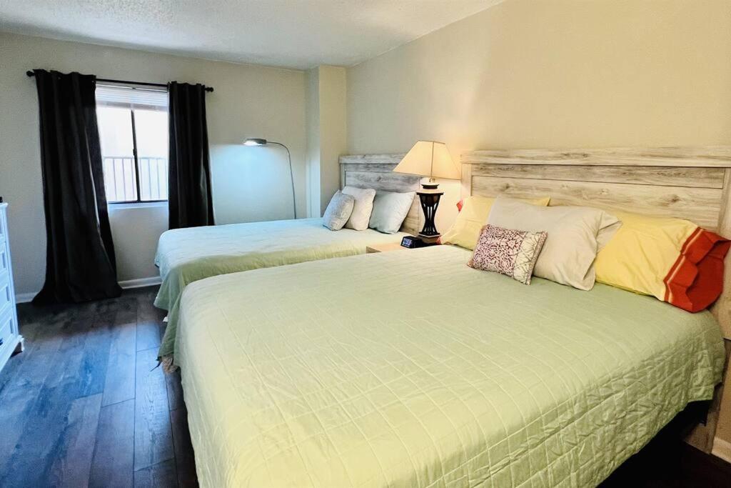 *awesome View & Updated*quiet Section*pools Apartment Myrtle Beach