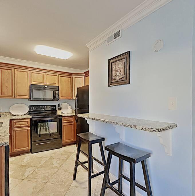 Lovely Updated Vacation Home*pool* 3 Br*p138 Apartment