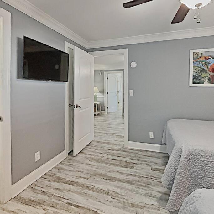 Lovely Updated Vacation Home*private Pool*6br*p138 * Myrtle Beach