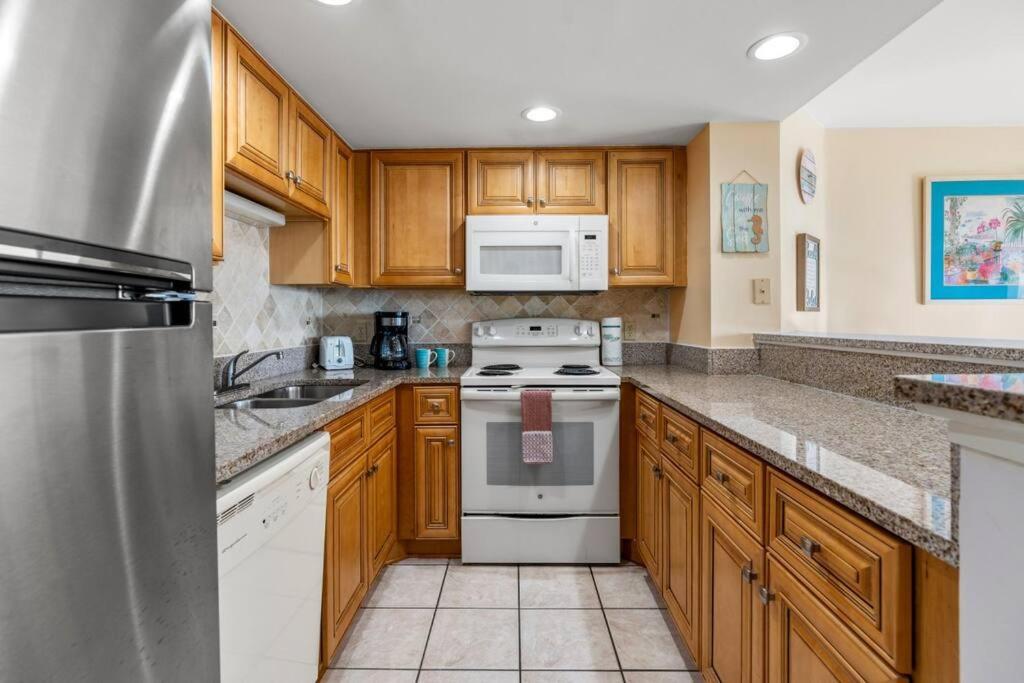 *ocean View Condo*pools*hot Tub*kitchen*beach*mc61 *