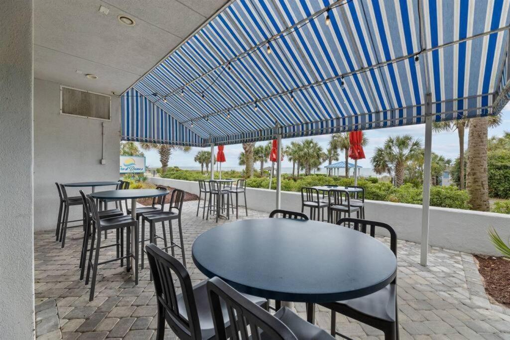 Apartment *ocean View Condo*pools*hot Tub*kitchen*beach*mc61 *