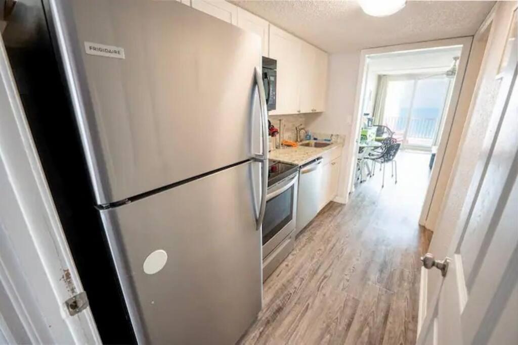 *peaceful Ocean View Beauty*beach*hot Tubs*j100 Apartment *