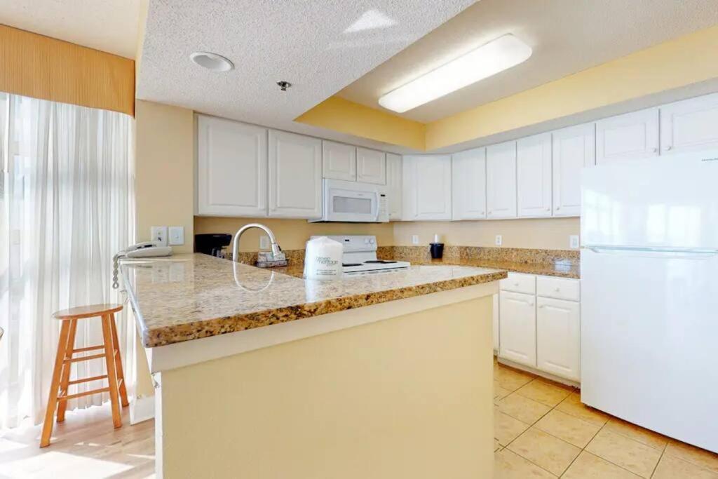 Apartment *incredible Oceanfront Views*pools*lazy River*a133 *