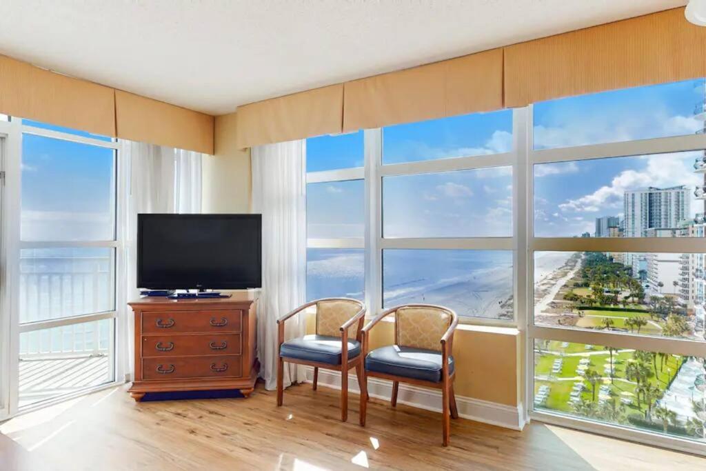 Apartment *incredible Oceanfront Views*pools*lazy River*a133