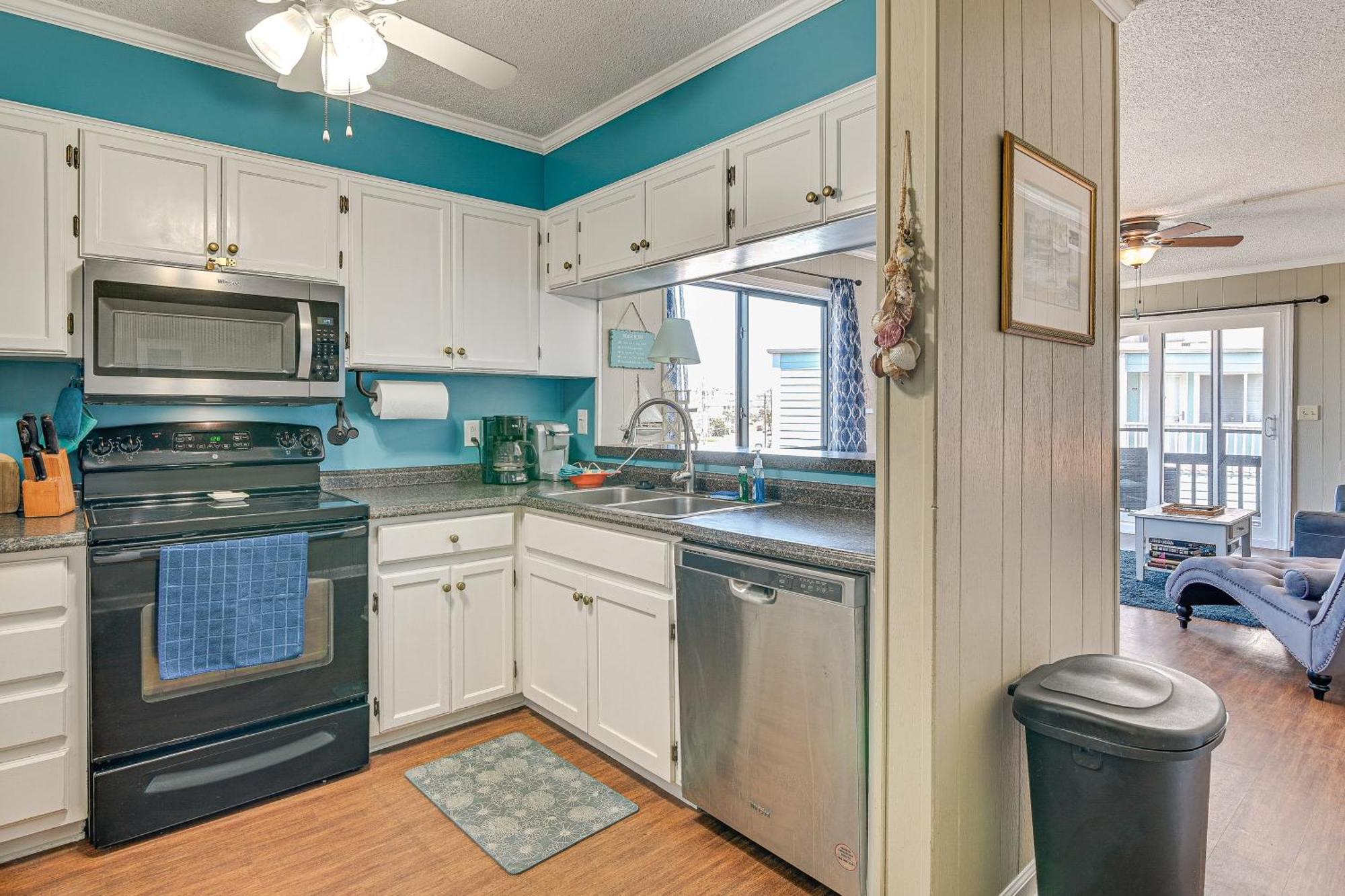 Coastal On With Community Pool Access! Apartment Myrtle Beach