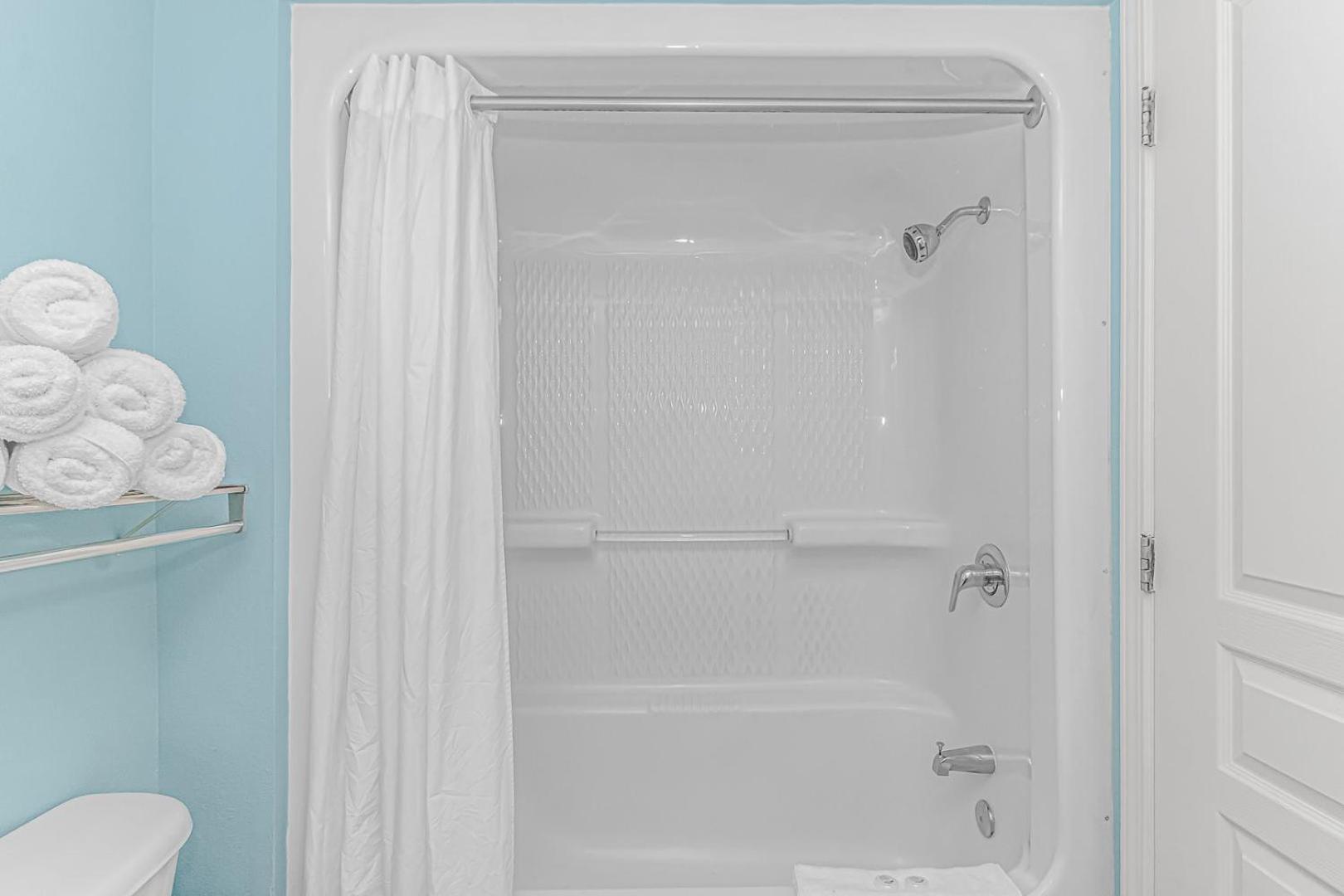 Spacious 4 Bedroom Ocean View - Ocean Reef 526- Sleeps 14! Holiday home Myrtle Beach