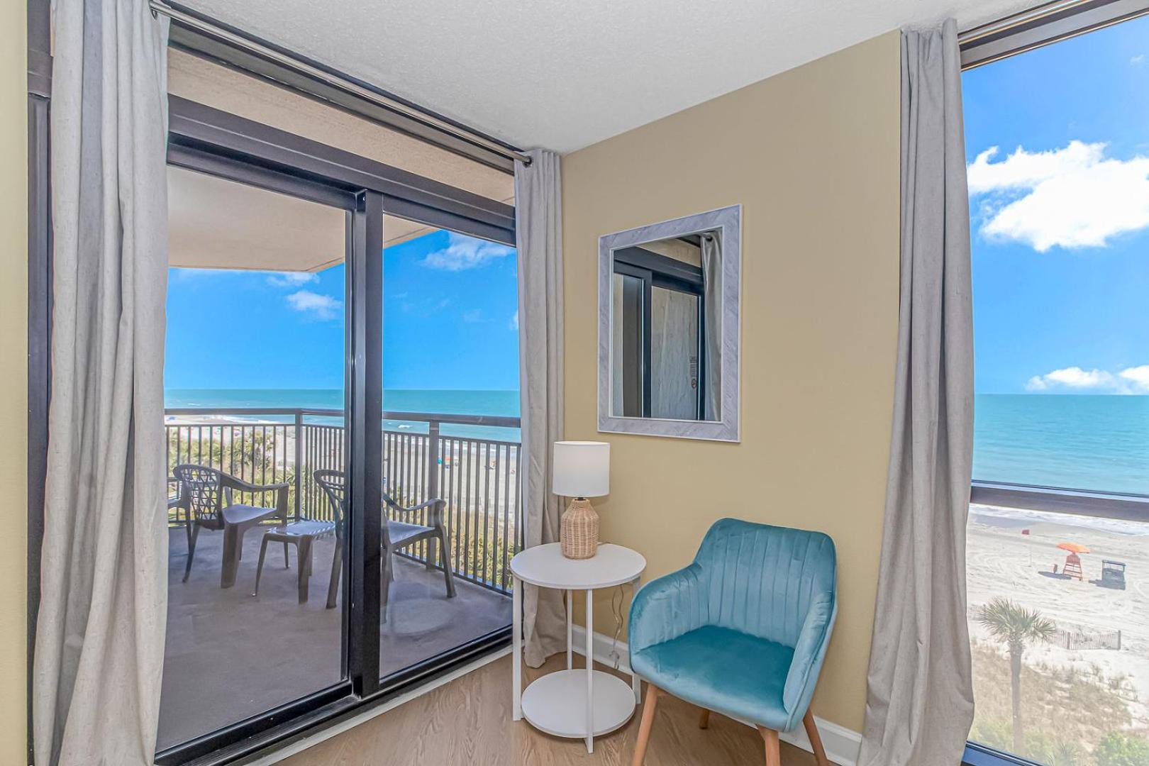 Spacious 4 Bedroom Ocean View - Ocean Reef 526- Sleeps 14!