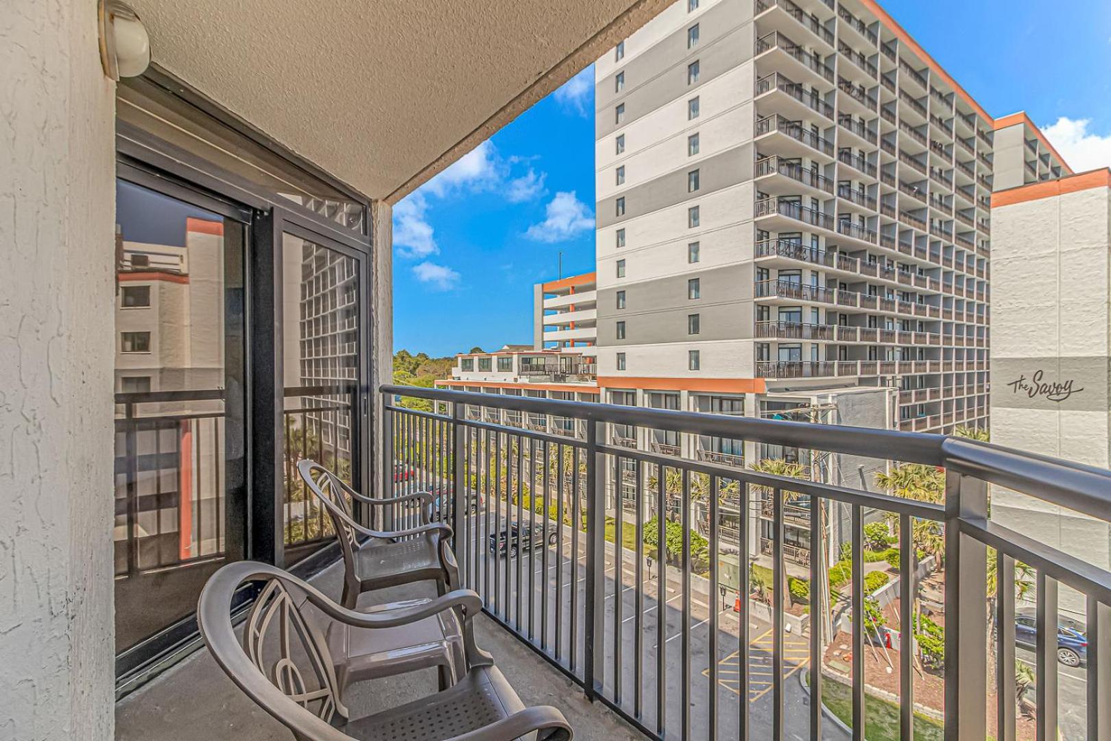 Spacious 4 Bedroom Ocean View - Ocean Reef 526- Sleeps 14!