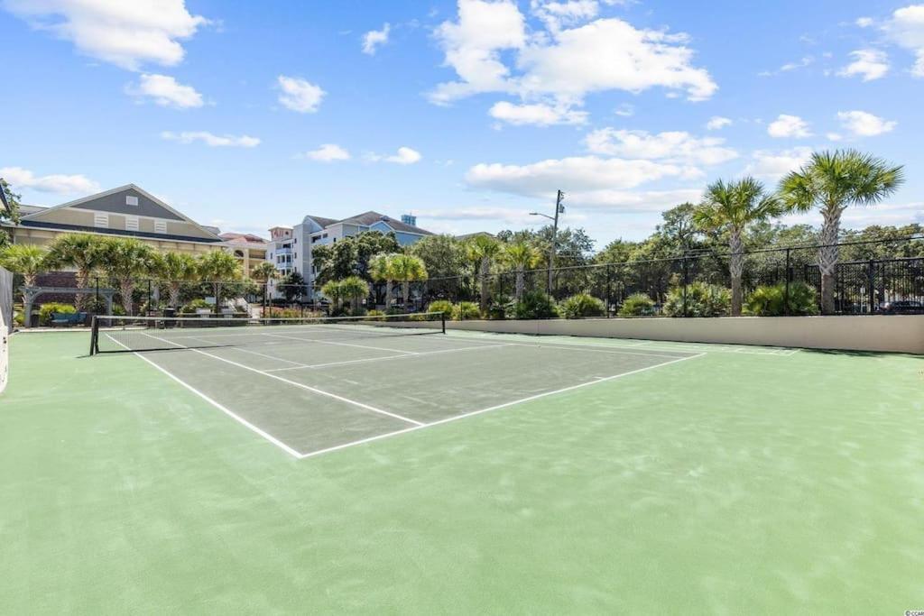 Large Myrtle Condo, Fully Renovated