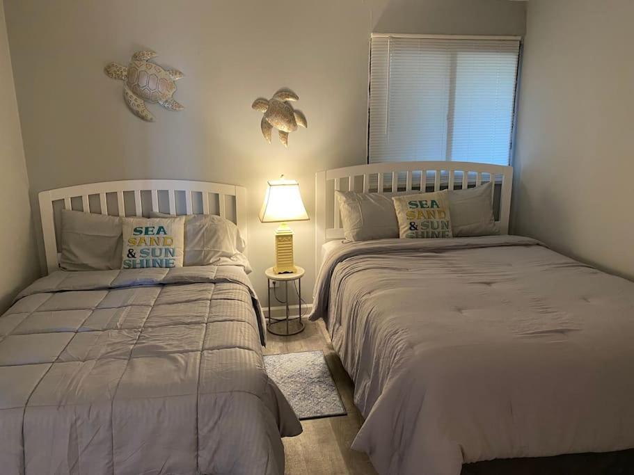 Large Myrtle Condo, Fully Renovated
