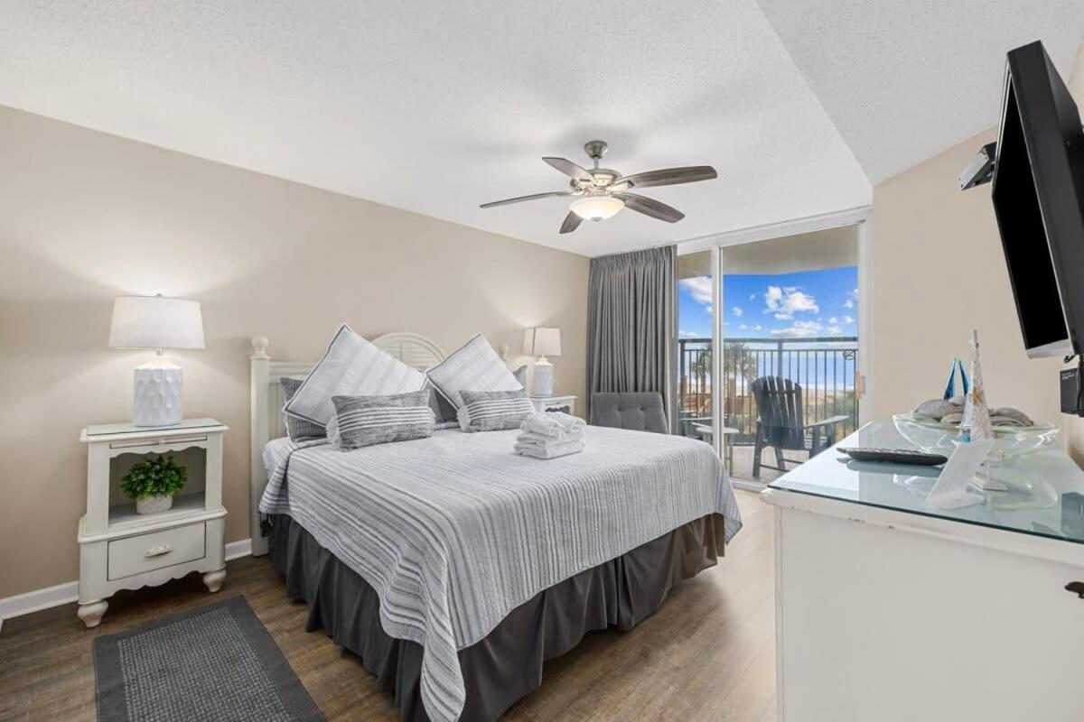 Oceanfront Luxury Location W Lazy River Pool Grills *