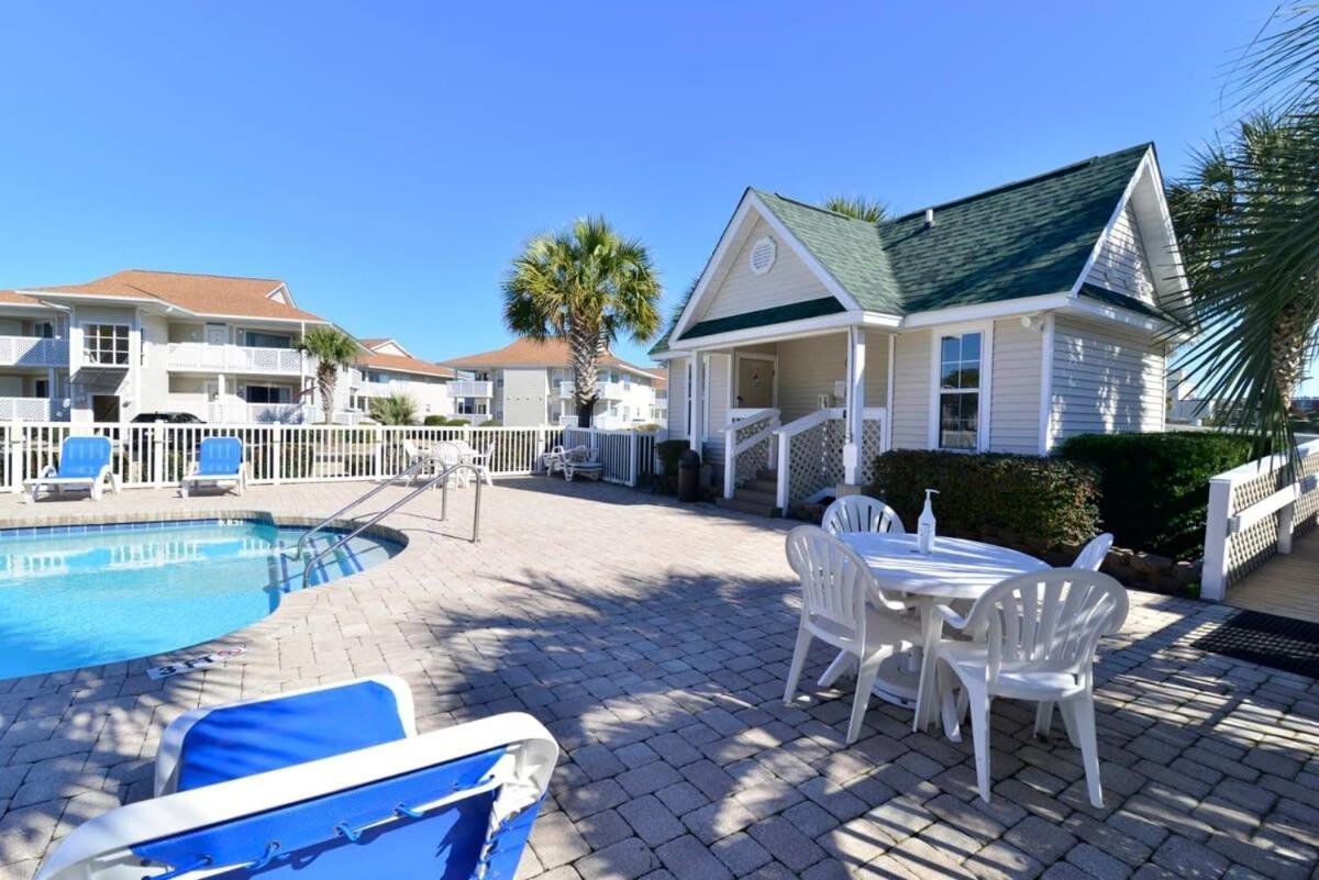 Shorehaven Lakefront & Steps To W Pool And Grill *