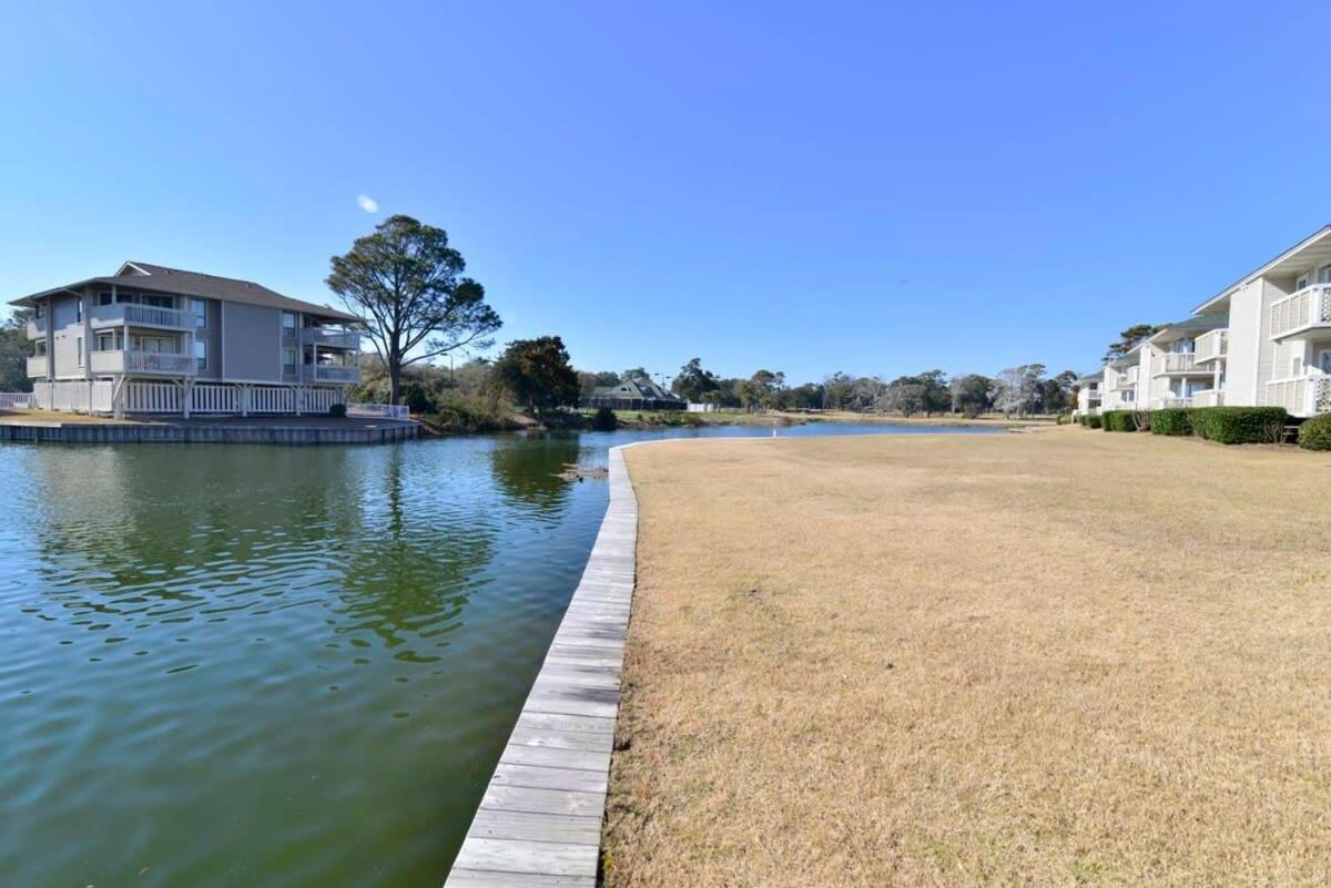 Shorehaven Lakefront & Steps To W Pool And Grill