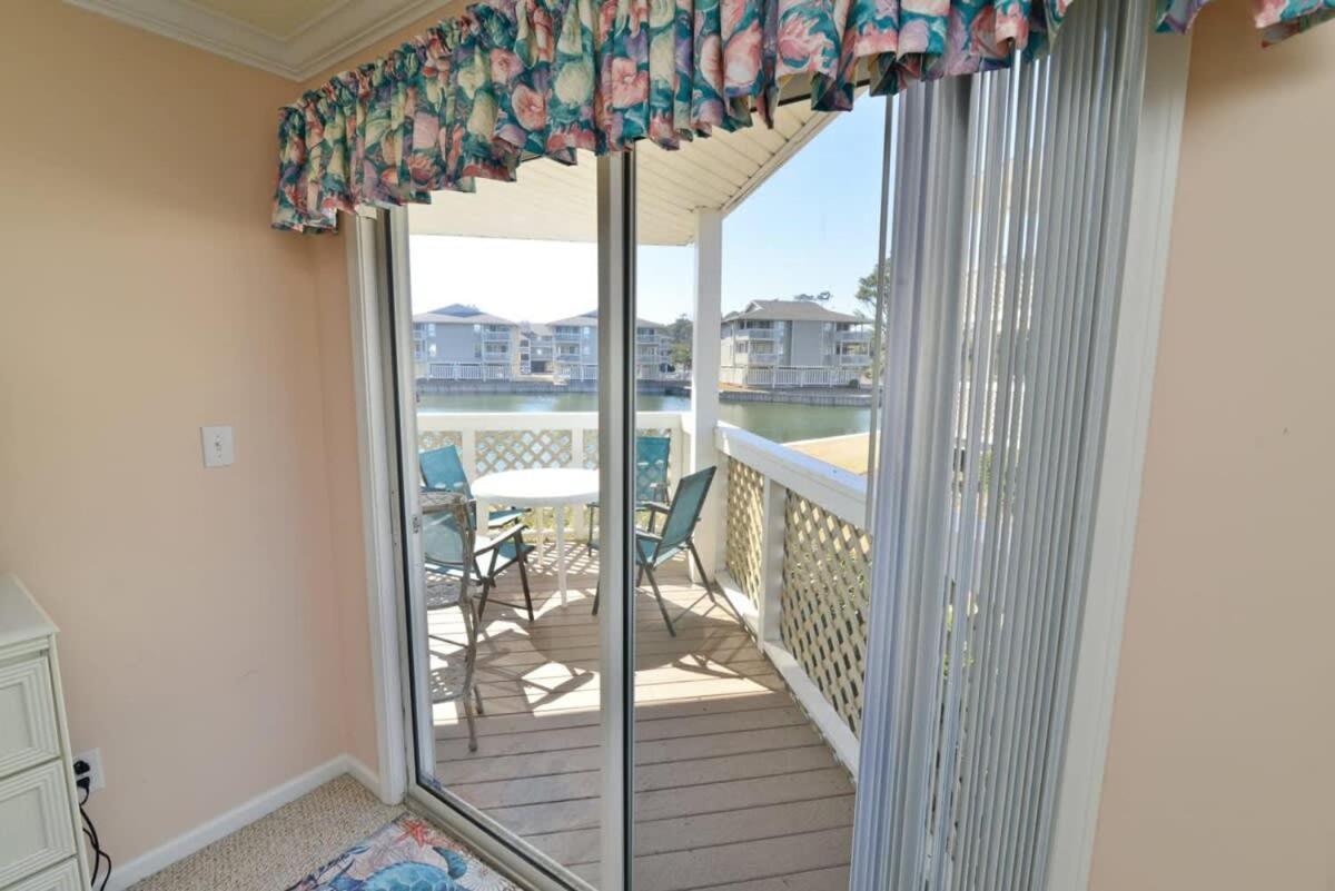 Holiday home Shorehaven Lakefront & Steps To W Pool And Grill Myrtle Beach