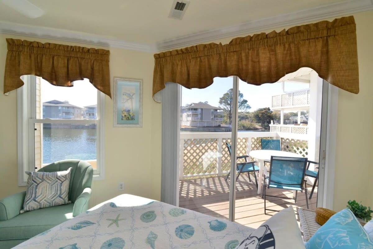 Shorehaven Lakefront & Steps To W Pool And Grill *