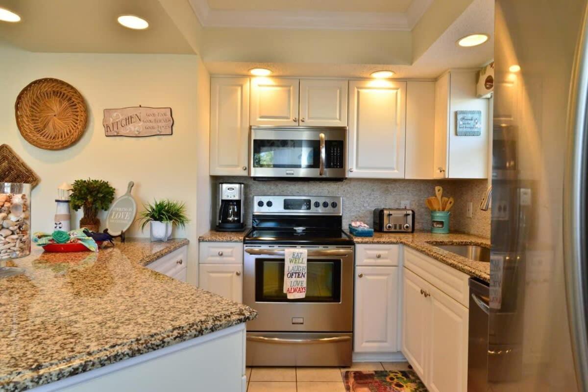 Shorehaven Lakefront & Steps To W Pool And Grill *