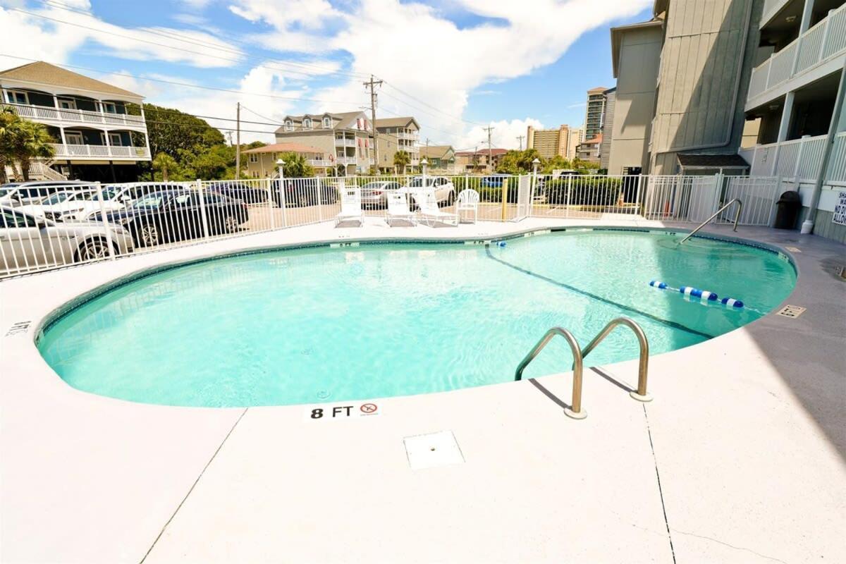 Oceanfront And Modern Location On Ocean Blvd W Pool