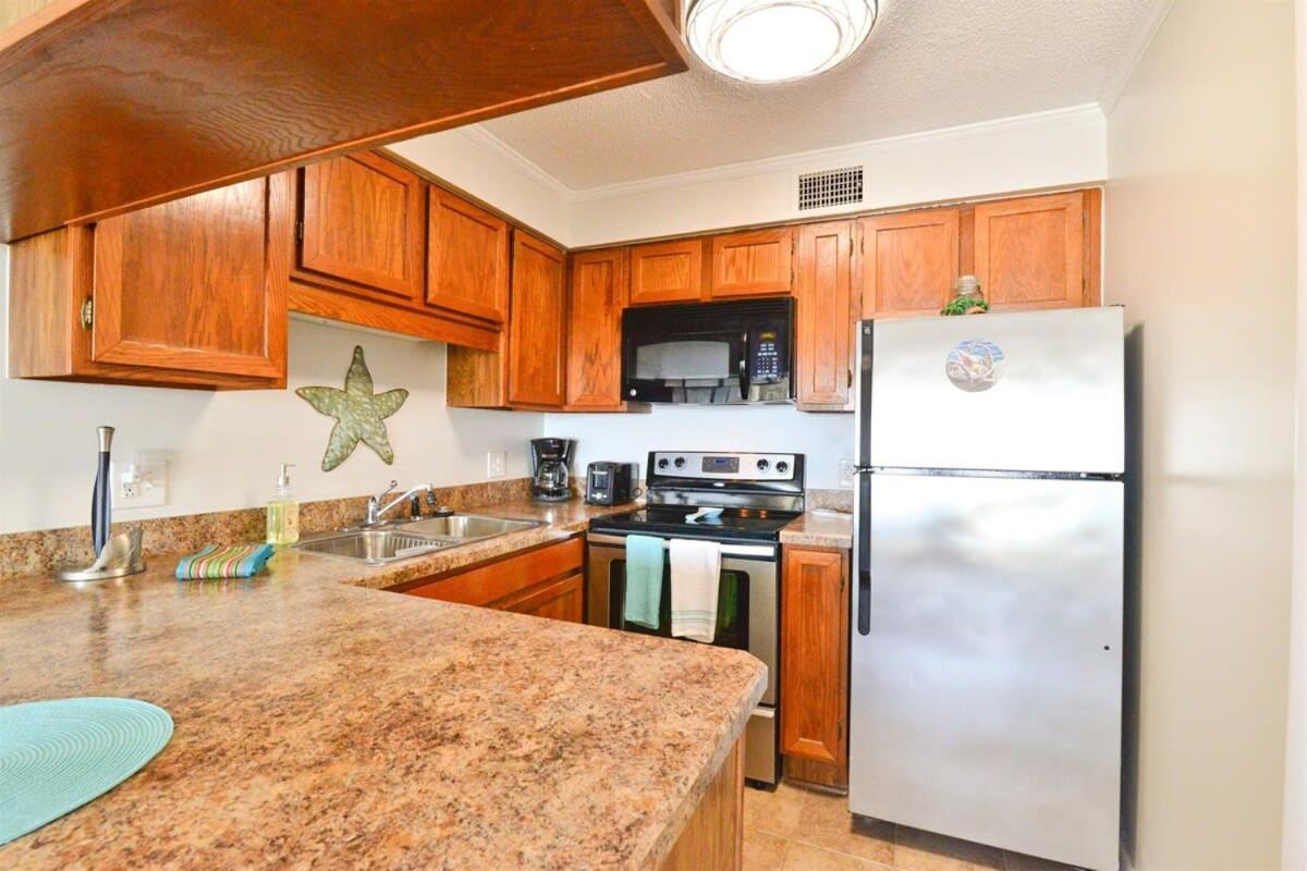 Oceanfront W Stunning Views Amenities Galore Holiday home