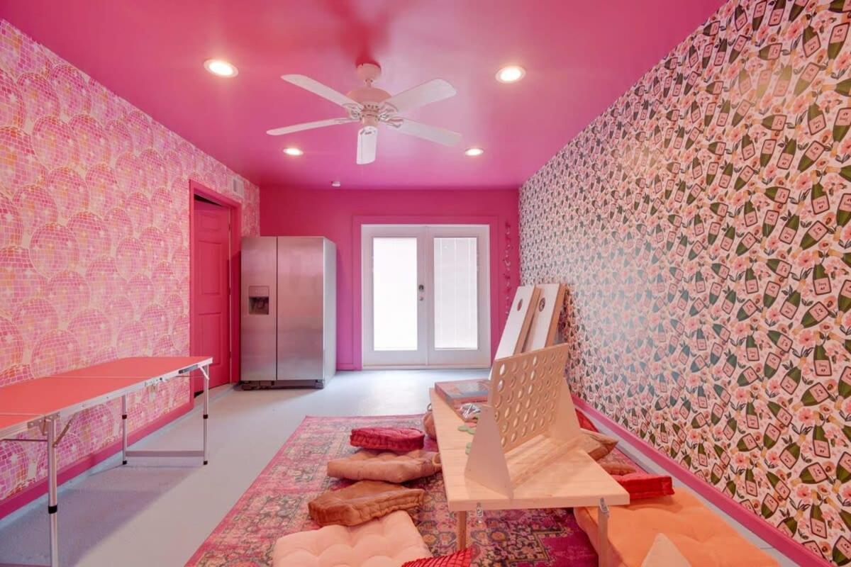 The Pink One-in-a-million Vacation Holiday home
