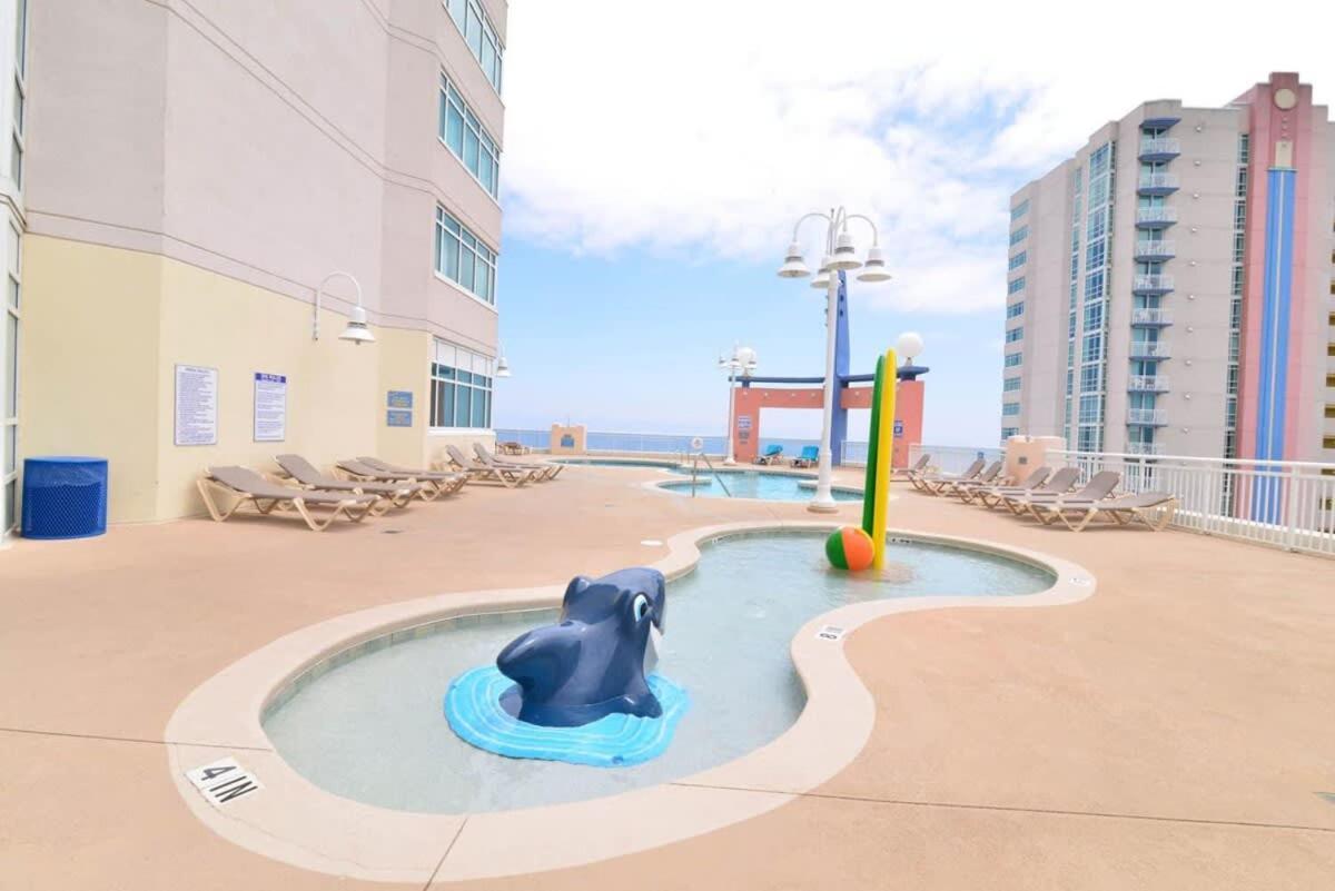 New Luxury With Stunning Ocean Views Sky Pool Lazy River Holiday home