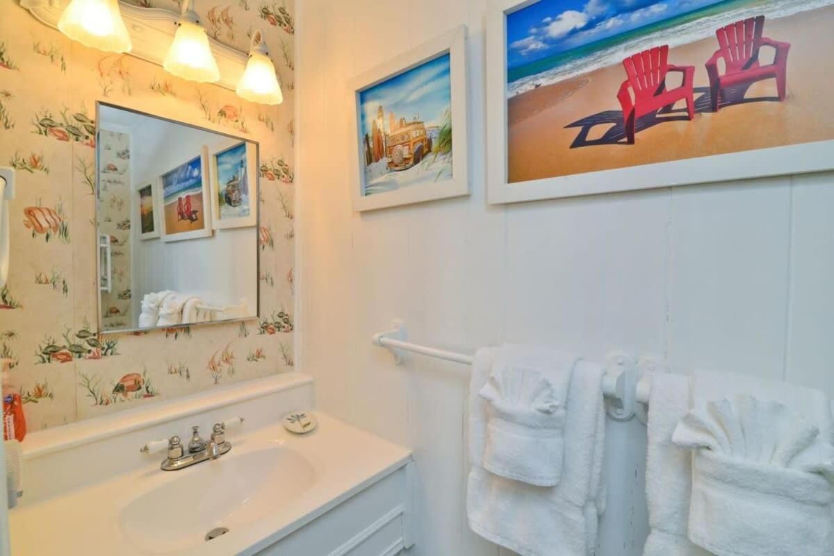 Seas The Day W Ocean Views And New Upgrades Holiday home *