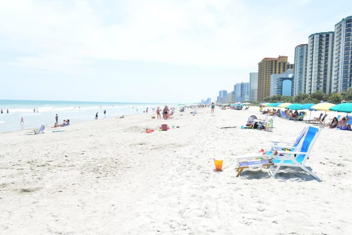 Oceanfront Paradise Lazy River Near Boardwalk Holiday home *
