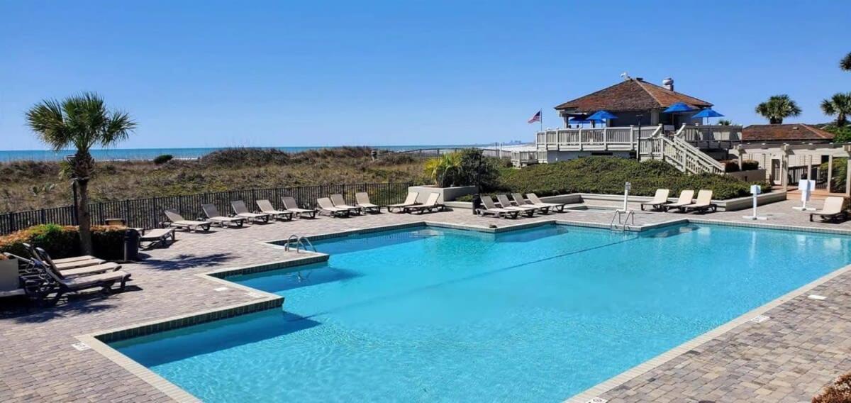 Holiday home Oceanfront Huge Pools Rated Ocean Creek *