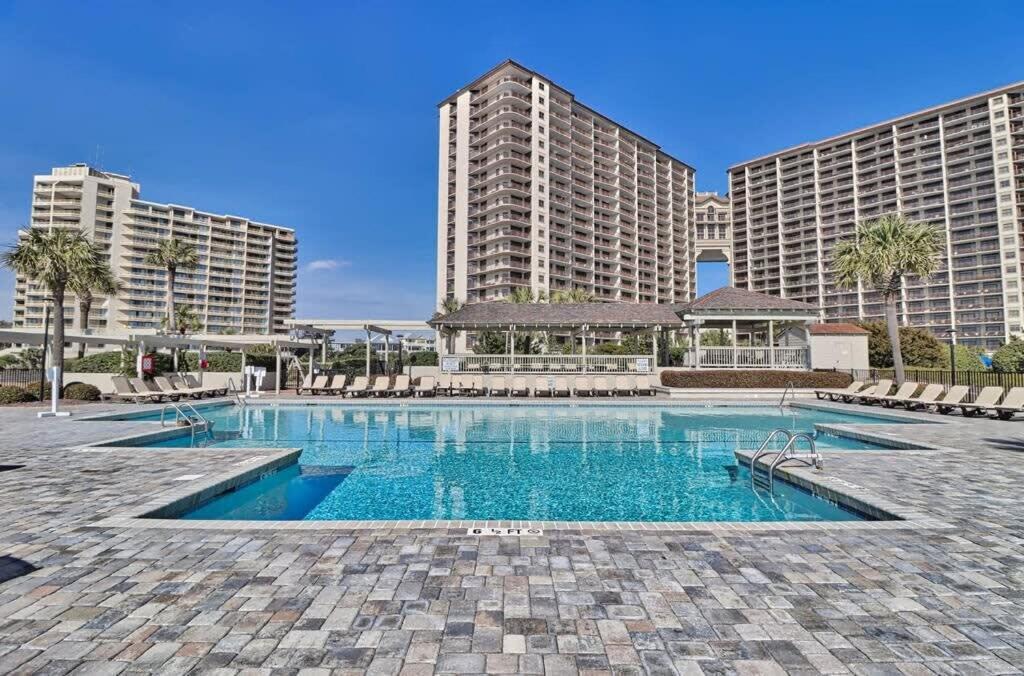 Holiday home Oceanfront Huge Pools Rated Ocean Creek *