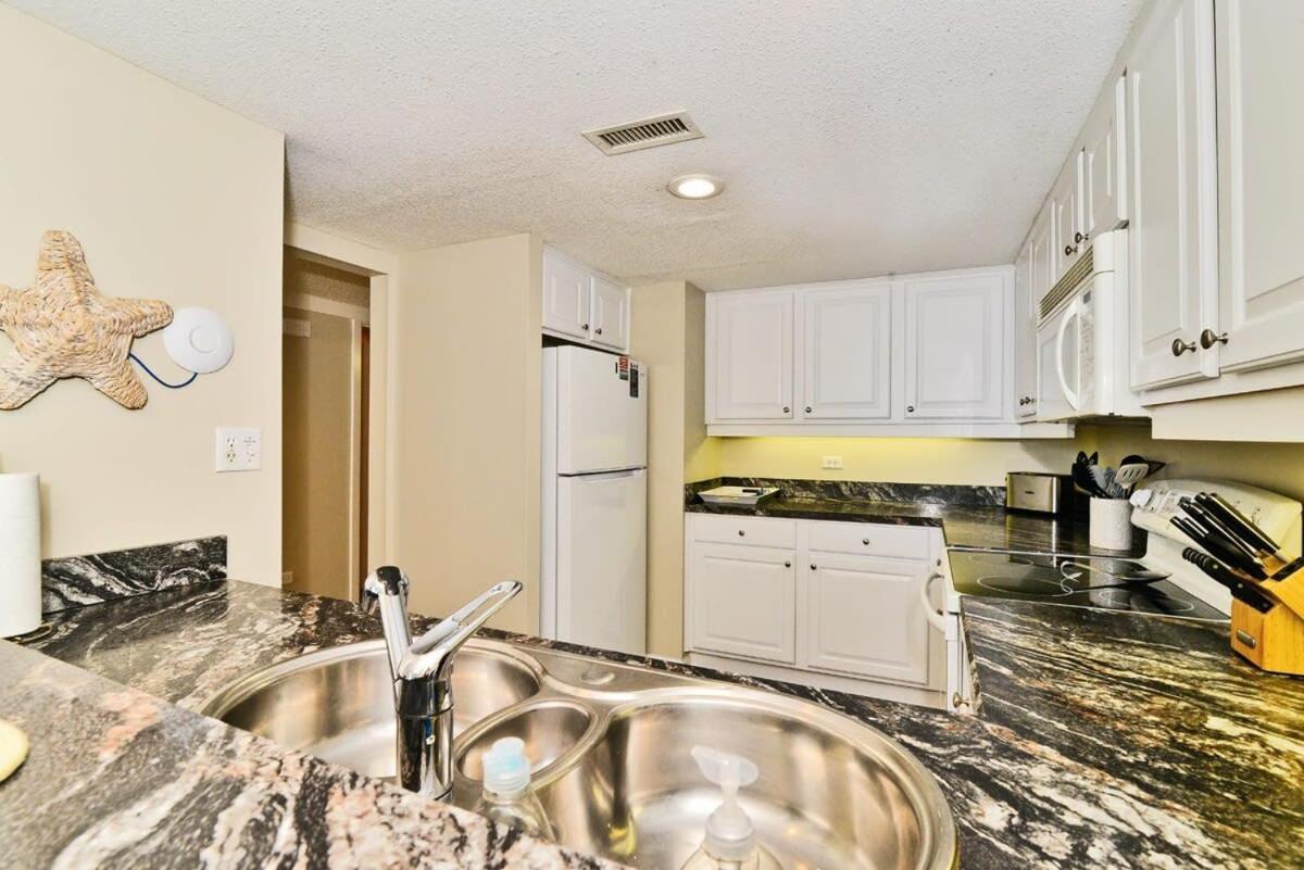 Holiday home Oceanfront Huge Pools Rated Ocean Creek *