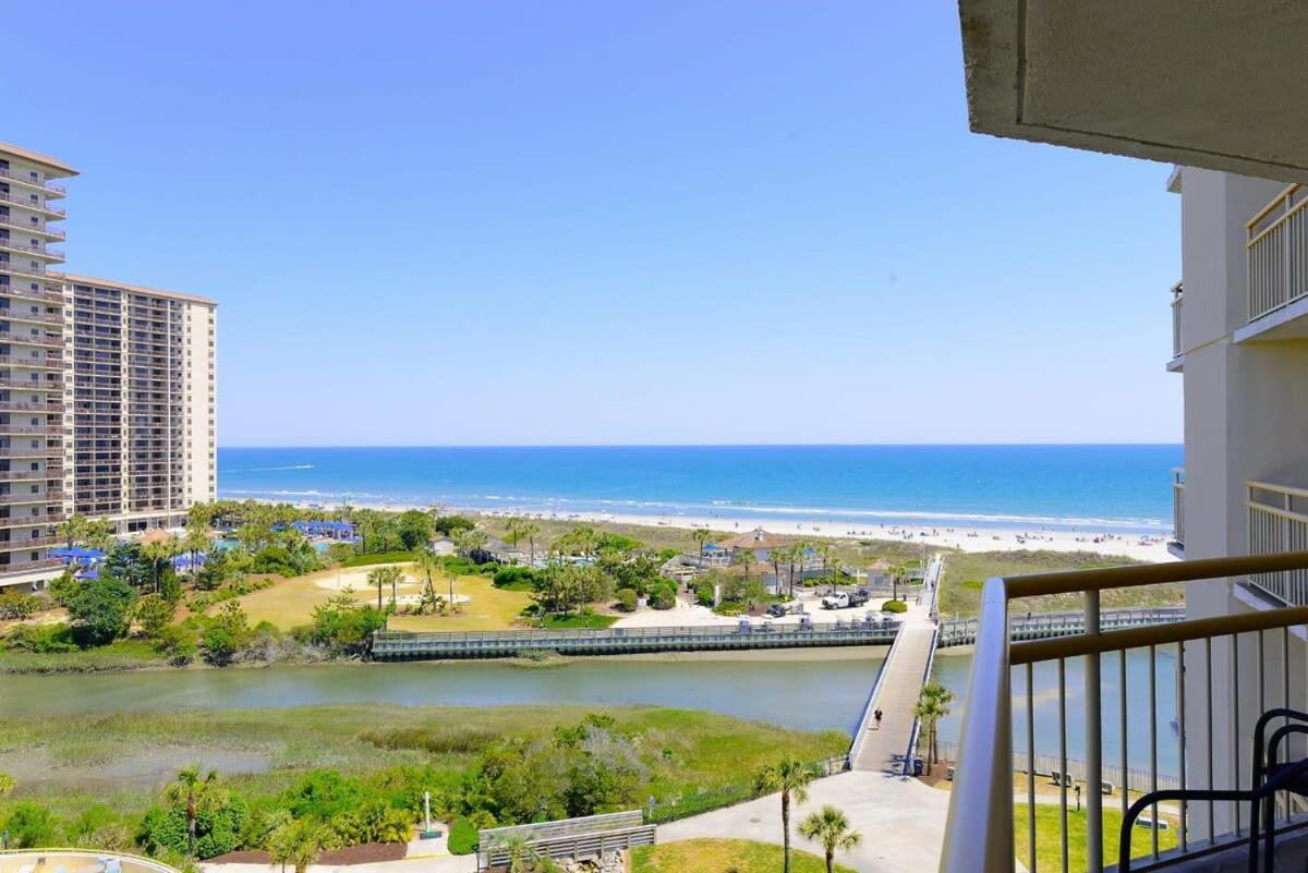 Holiday home Oceanfront Huge Pools Rated Ocean Creek