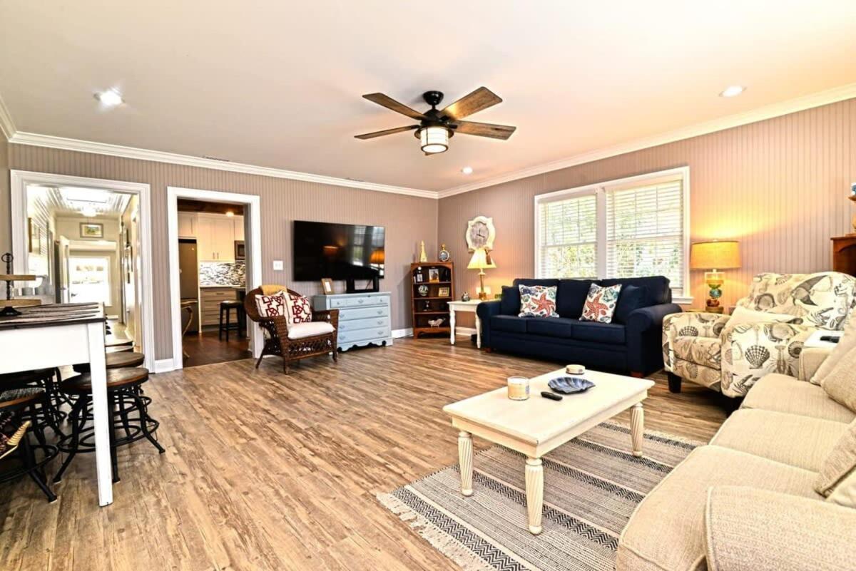 Endless Summer Renovated 100 Feet To With Fenced Yard Grill Myrtle Beach