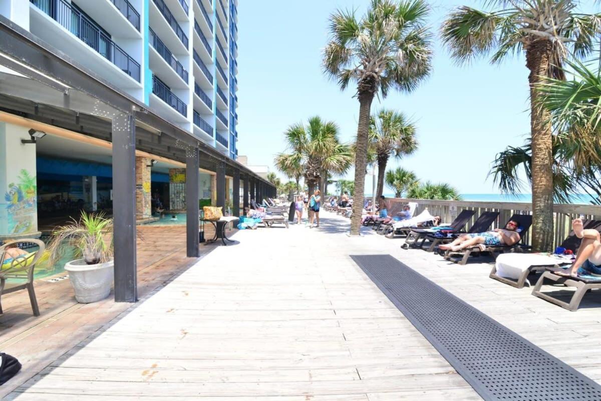 Oceanfront Paradise Lazy River Near Boardwalk Holiday home *