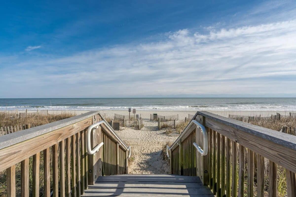 Amazing Ocean Views Remodeled Bay View 803 Holiday home Myrtle Beach