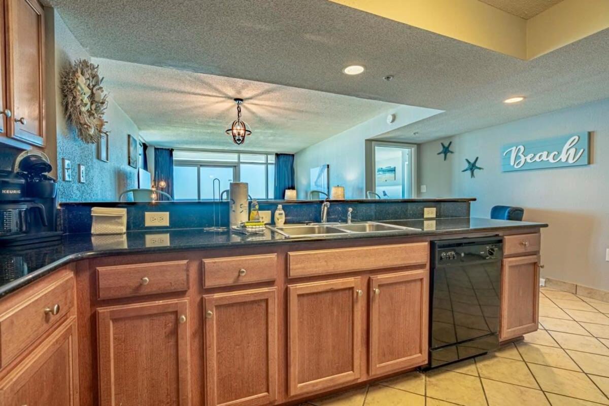 Amazing Ocean Views Remodeled Bay View 803 Holiday home Myrtle Beach