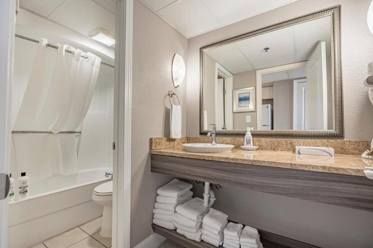Ocean Front 1br - Caravelle 1036 Holiday home