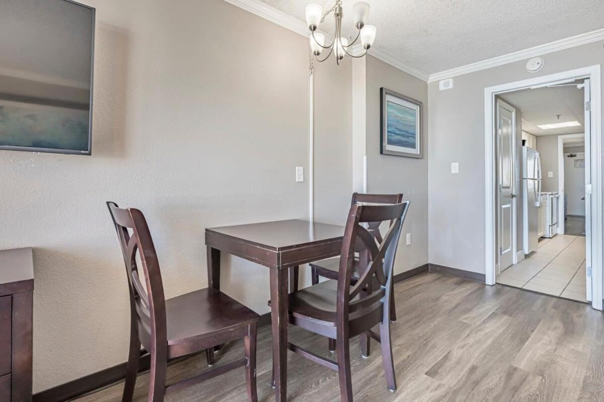 Ocean Front 1br - Caravelle 1036