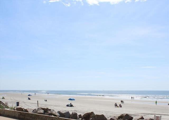 Ocean View Villas- First Floor Ocean Front Holiday home