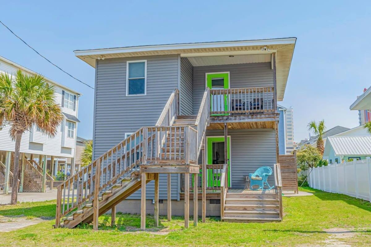 Holiday home Coconut Flats Duplex- Upstairs-