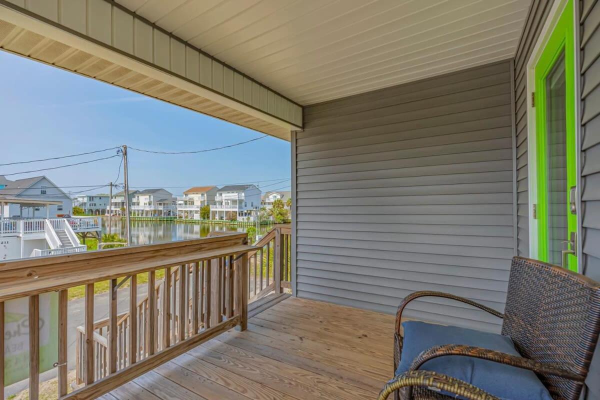 Coconut Flats Duplex- Upstairs- Holiday home *