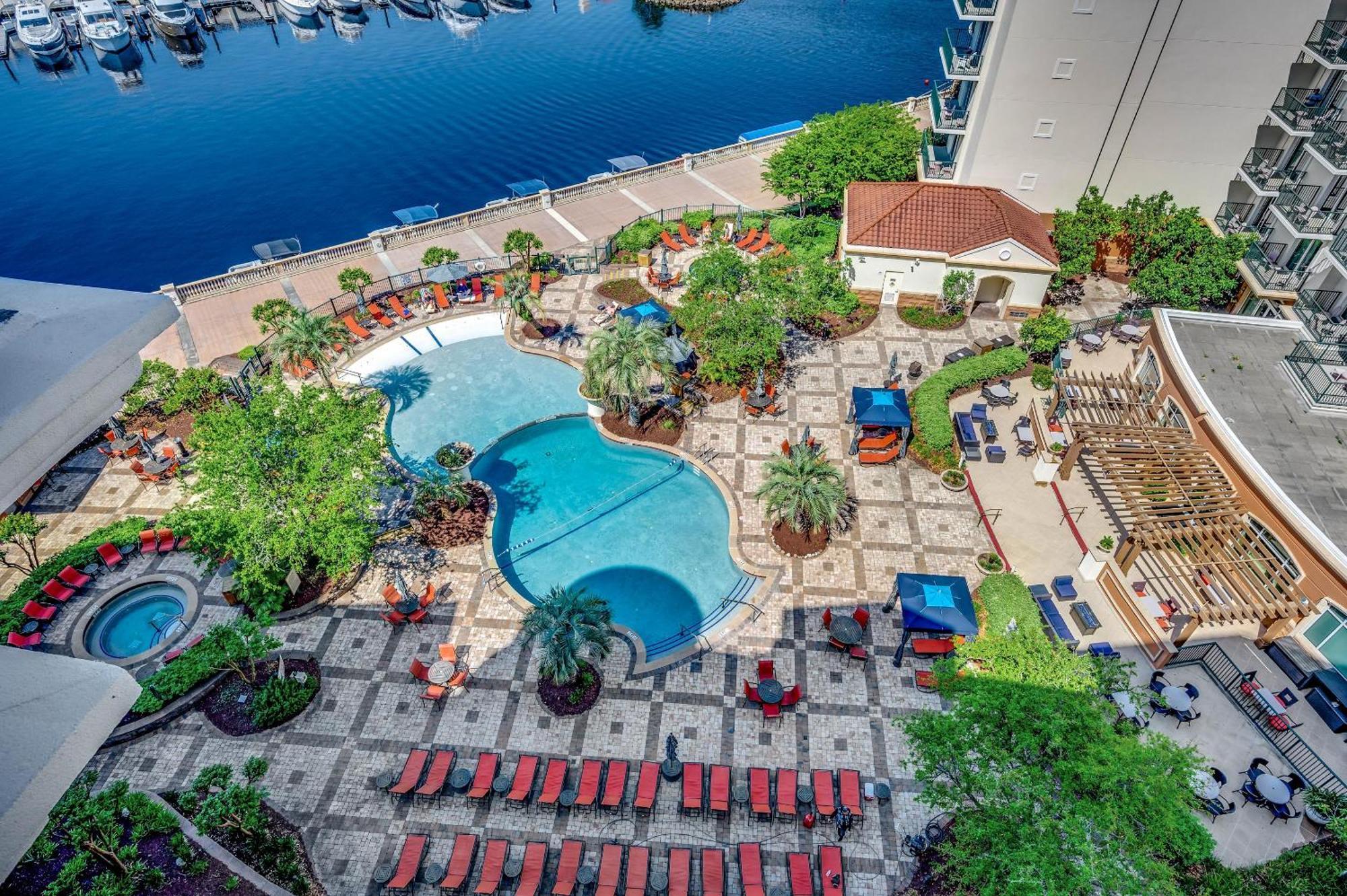 The Marina 7-805 *