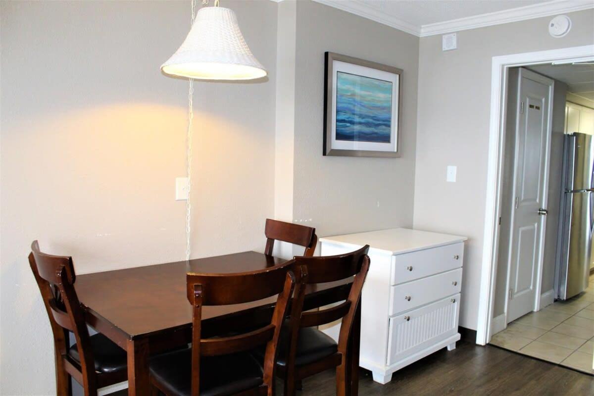 Ocean Front Views Caravelle 1138