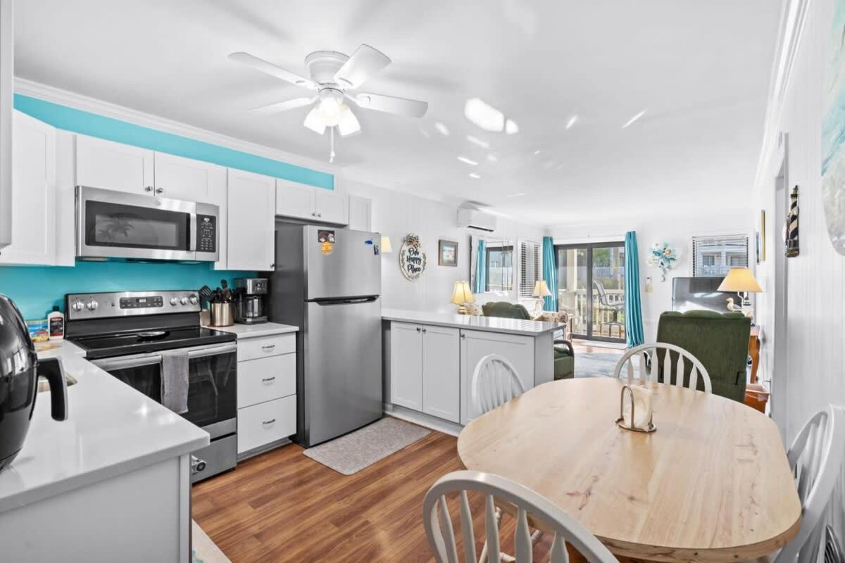 Golden Mile - Oceanfront Retreat Myrtle Holiday home *