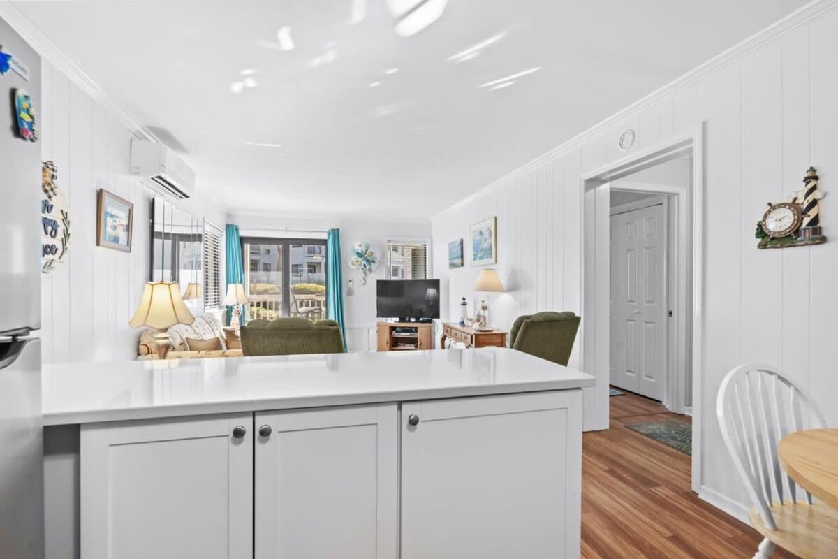 Golden Mile - Oceanfront Retreat Myrtle Holiday home
