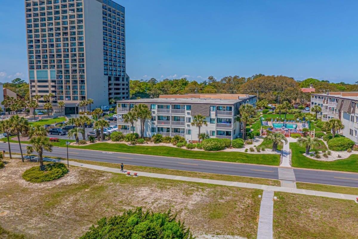 Golden Mile - Oceanfront Retreat Myrtle Holiday home