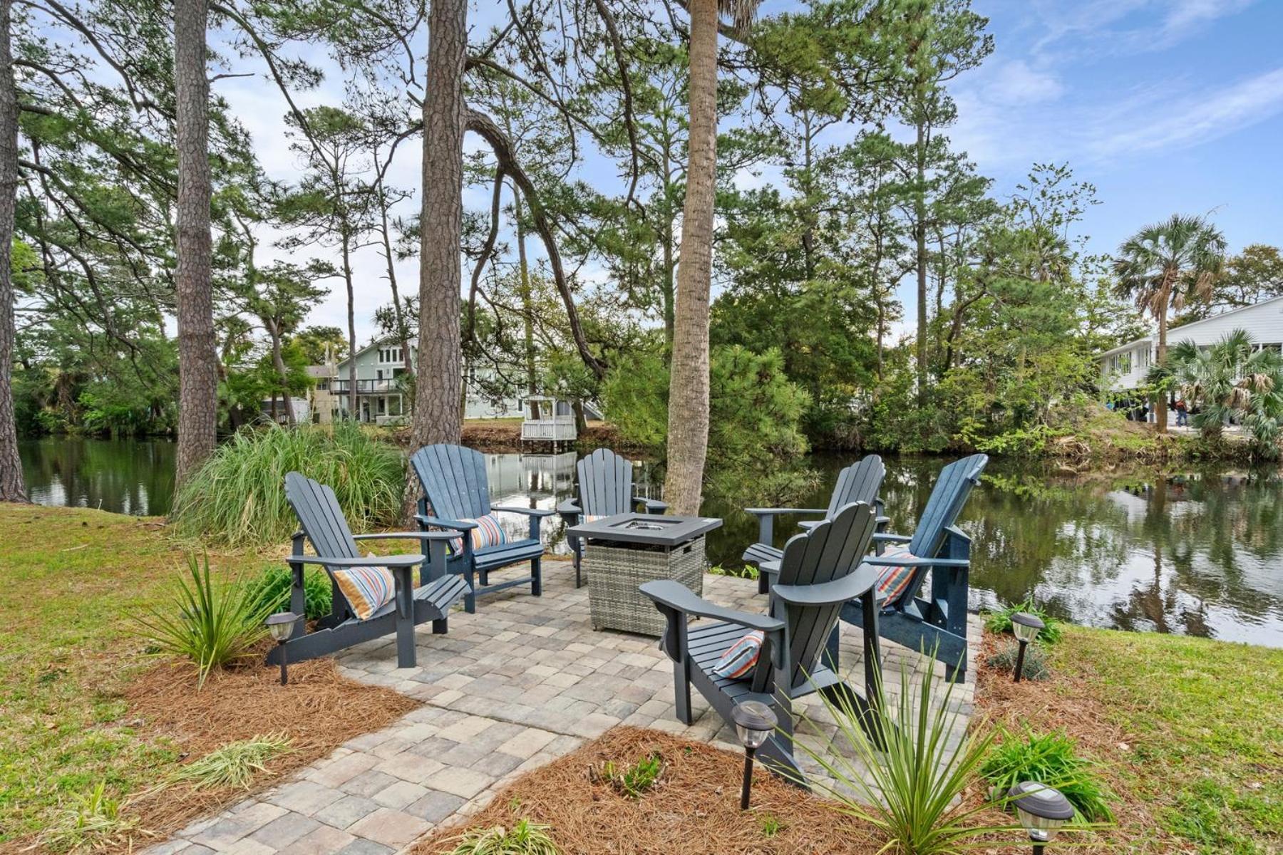 Surfside - House Getaway *