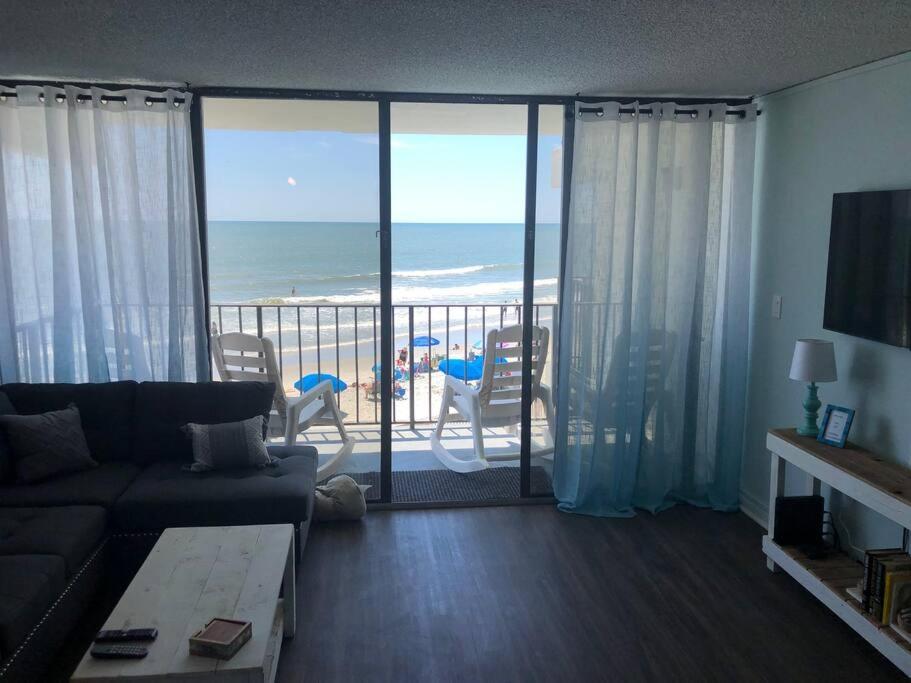 Apartment Gorgeous 2 Br/ 2 Bedroom Newly Renovated Beachfront Myrtle Beach