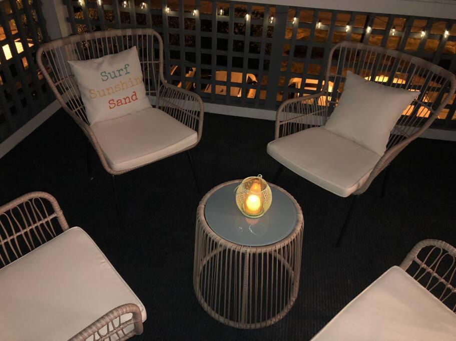 Apartment Newly Renovated Modern & Spacious Oceanview