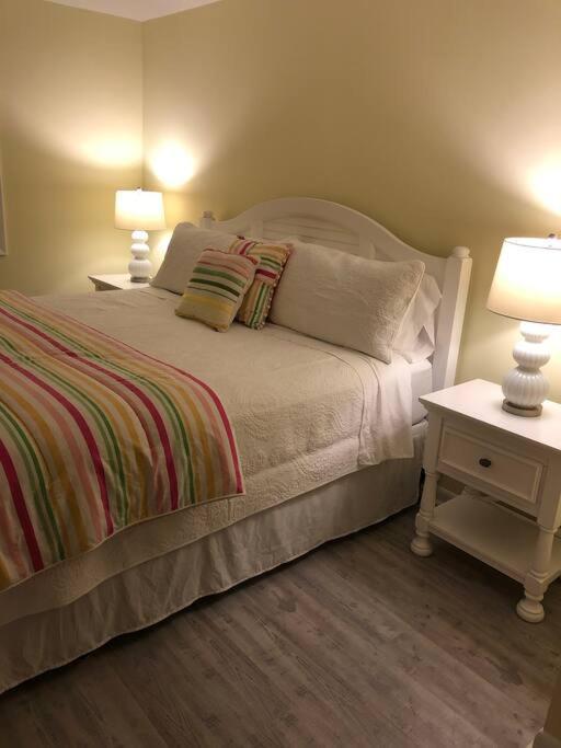 Apartment Newly Renovated Modern & Spacious Oceanview